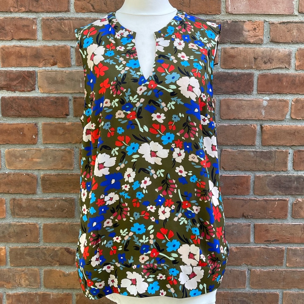 Cabi 3981 Wildflower Floral Printed Sleeveless Top